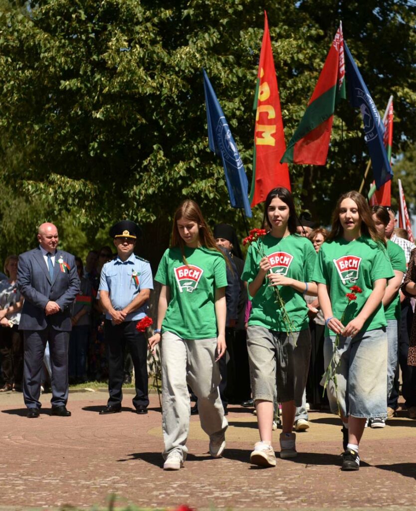 Митинг-реквием, посвященный Всенародному дню памяти жертв Великой Отечественной войны и геноцида белорусского народа, прошел в Сопоцкине.