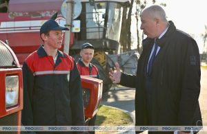 Председатель Гродненского облисполкома Юрий Караев находится с рабочим визитом в Скидельском государственном колледже