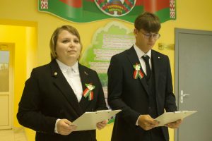 В ГУО «Ратичская средняя школа» прошла линейка, посвящённая государственной символике Республики Беларусь
